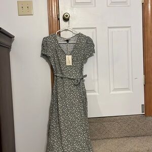Brand New With Tags Universal Threads Dress